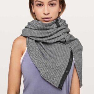 Lululemon Heathered Herringbone Heathered Black White Scarf NEW NO TAG